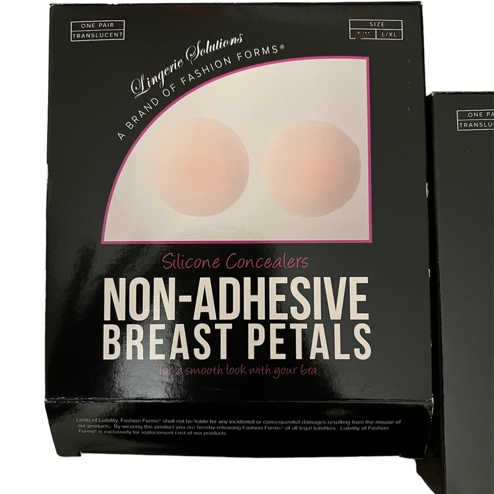 Nipple covers !! Brand new not opened once, all safe